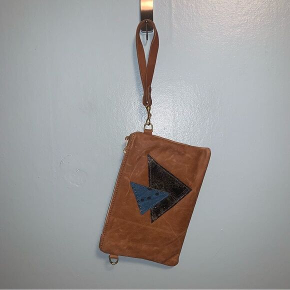 NWT BuxieJo Clutch  - Picture 4 of 6